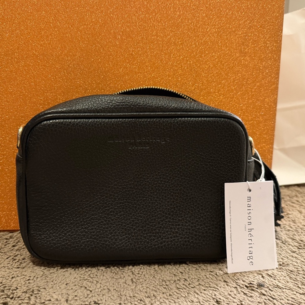 Maison Heritage leather Crossbody/shoulder bag. Adjustable strap!